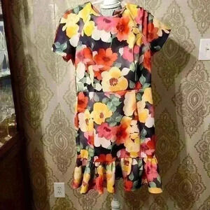 ASOS Floral Short Sleeve Scuba Dress Size 8